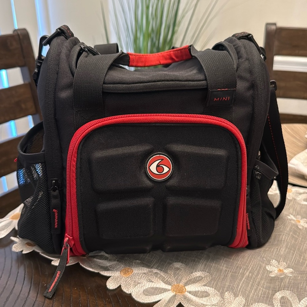 Six Pack Fitness Lunch Bag